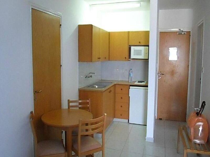 פרוטאראס Maistros Hotel Apartments מראה חיצוני תמונה
